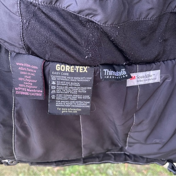 Klim Yamaha Woman’s Black Allure Snowmobile Jacket - GORE-TEX - Size Large - Picture 10 of 16
